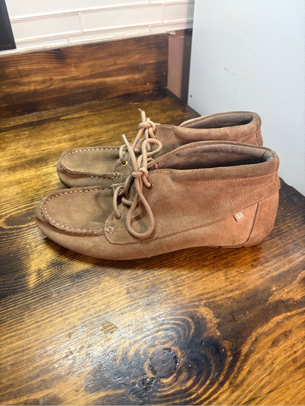 Naturalizer brown moccasins size 8.5 Wide